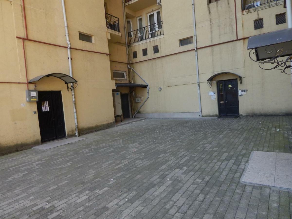Apartment First Line From Sea Batumi Exterior foto